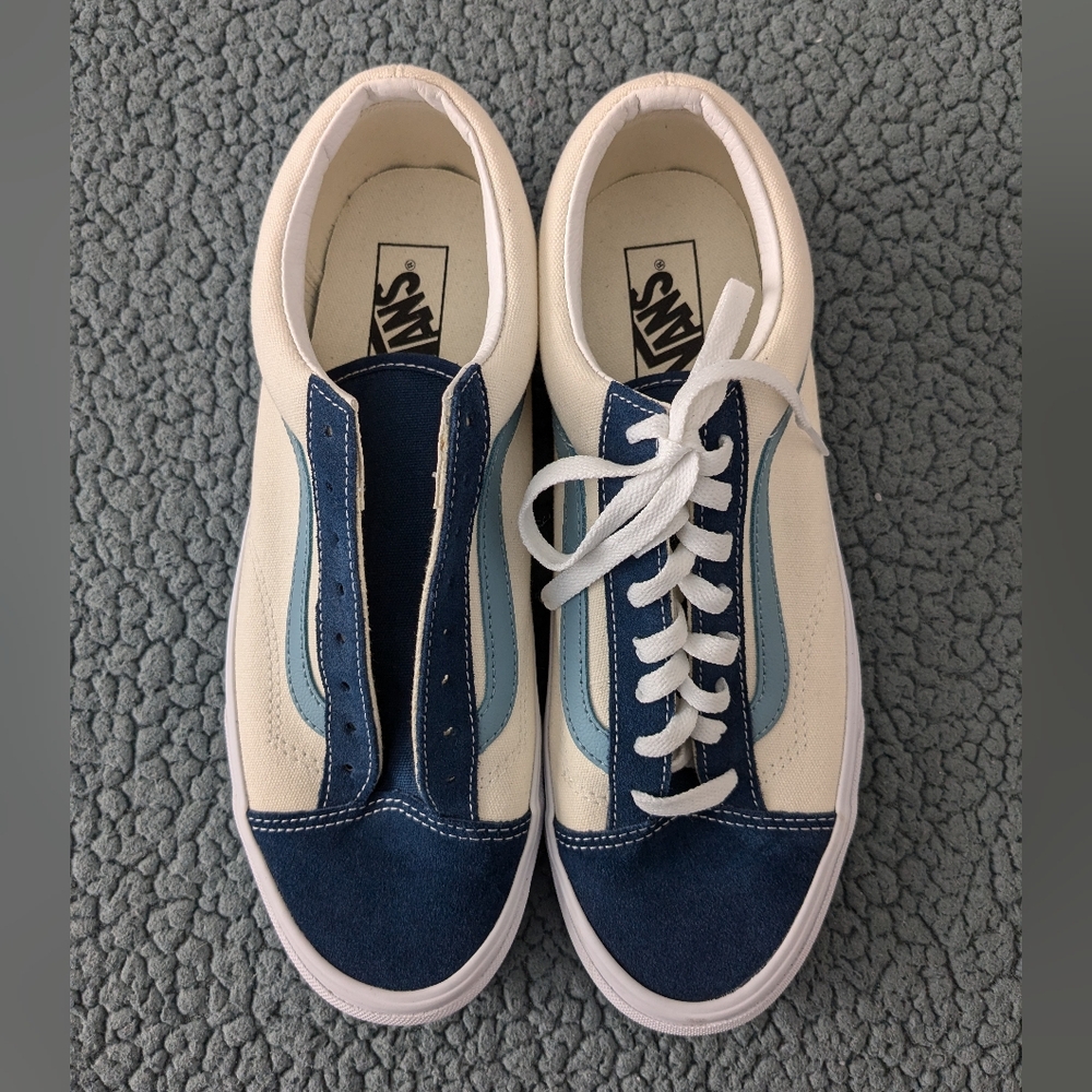 Van's style 36 Retro Sport Gibraltar Sea